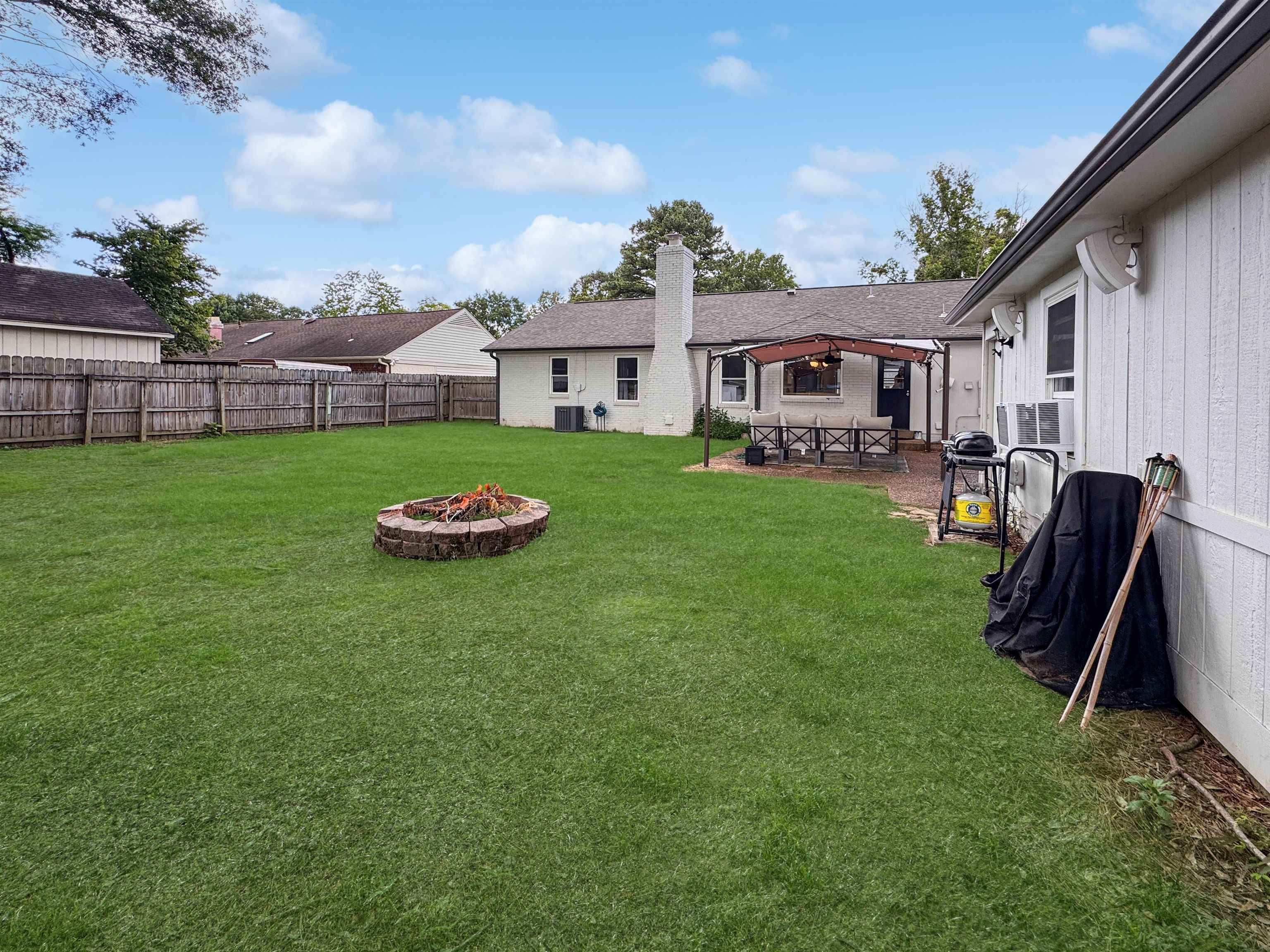 Bartlett, Tennessee 38135, United States, 3 Bedrooms Bedrooms, ,2 BathroomsBathrooms,Residential,Pending,153391