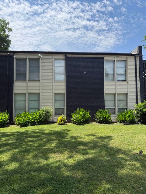 Photo of 151 N BELVEDERE BLVD 5 #5, Memphis, TN 38104 (MLS # 10221775)