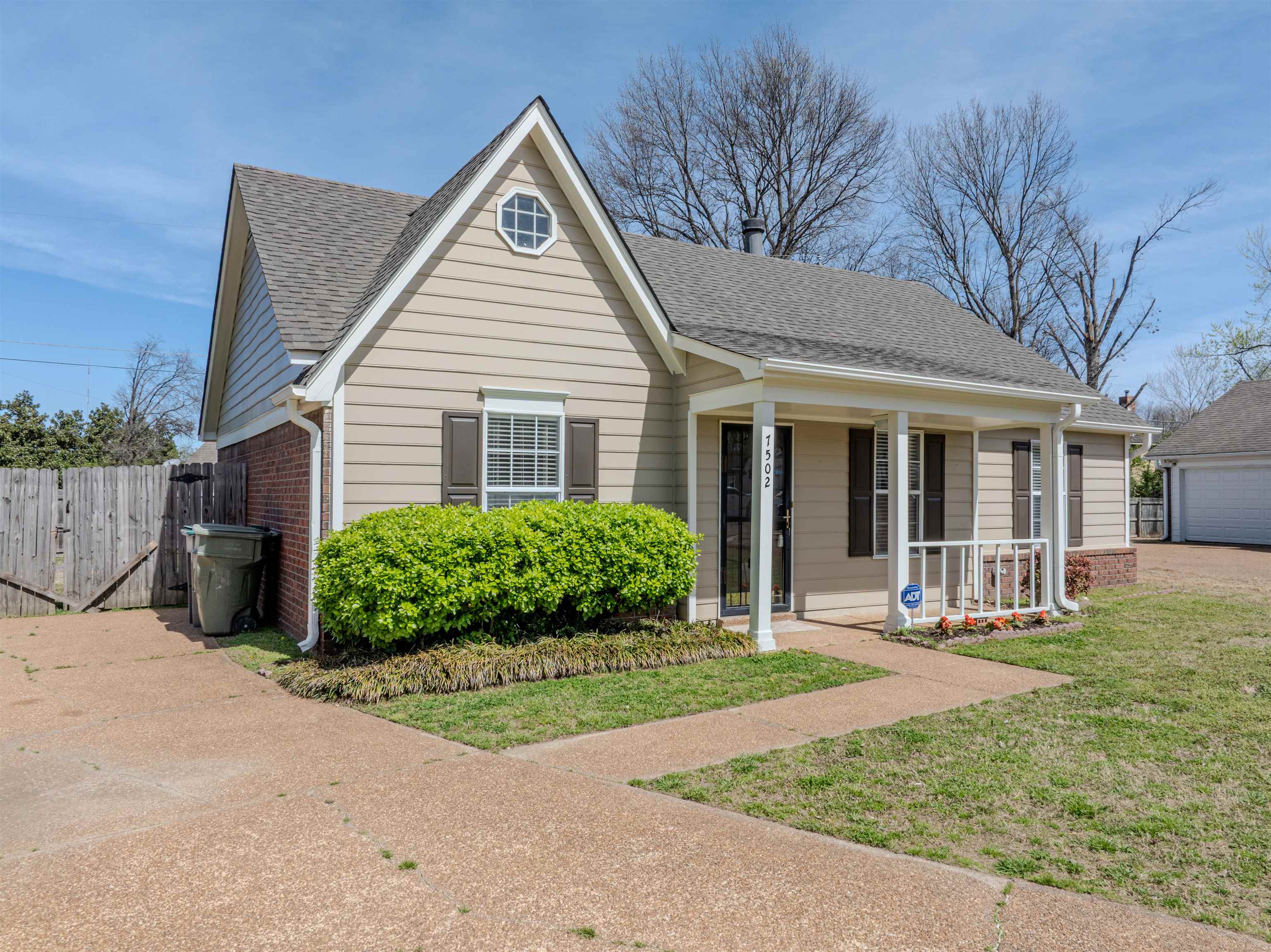 Memphis, Tennessee 38133, United States, 3 Bedrooms Bedrooms, ,2 BathroomsBathrooms,Residential,Active,87774