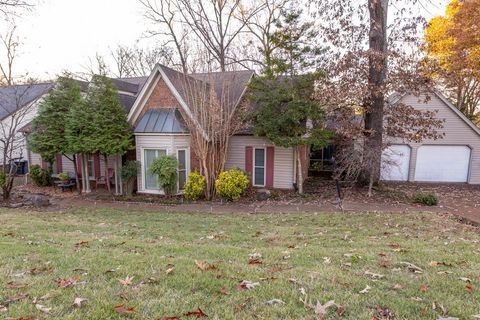 Photo of 31 RED THORN CV, Cordova, TN 38018 (MLS # 10211411)