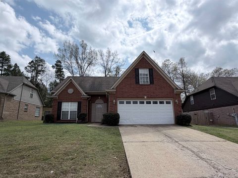 Photo of 10097 BLOOMSBURY AVE, Cordova, TN 38016 (MLS # 10218264)