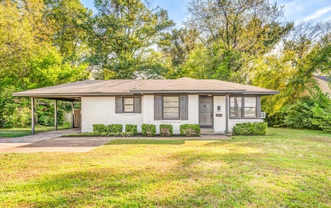 Photo of 5171 PARK AVE, Memphis, TN 38119 (MLS # 10230580)