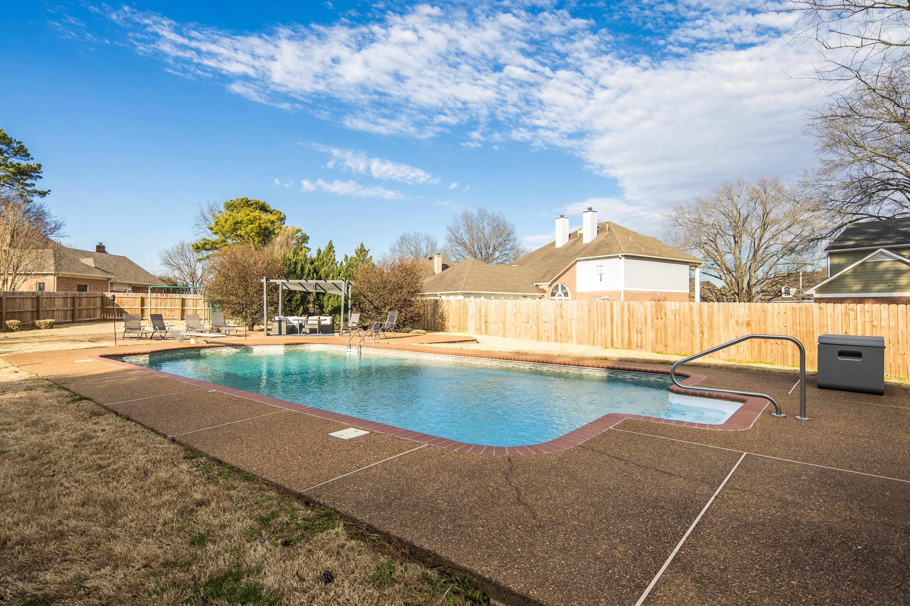 Collierville, Tennessee 38017, United States, 4 Bedrooms Bedrooms, ,4 BathroomsBathrooms,Residential,Active,79949