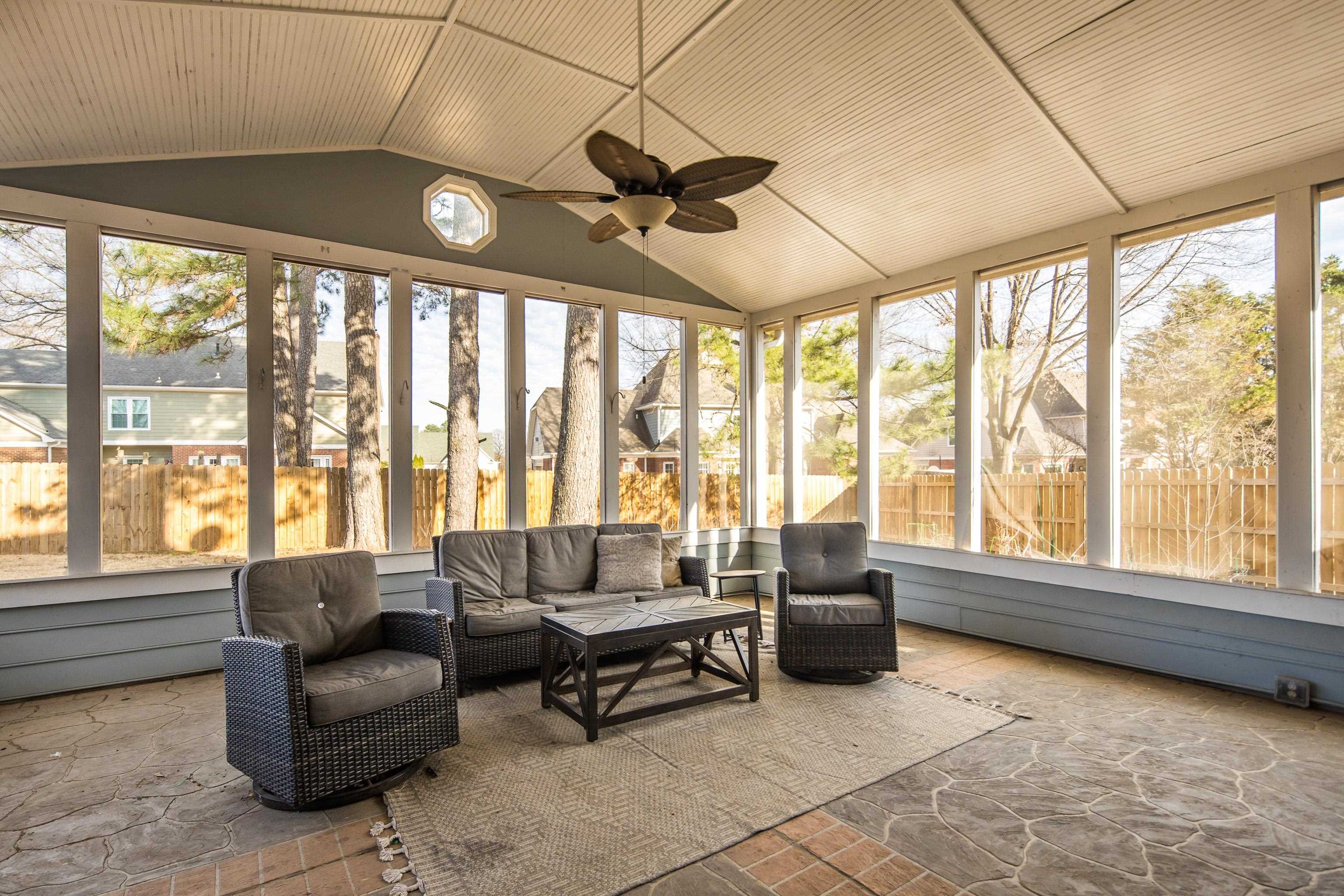 Collierville, Tennessee 38017, United States, 4 Bedrooms Bedrooms, ,4 BathroomsBathrooms,Residential,Active,79949