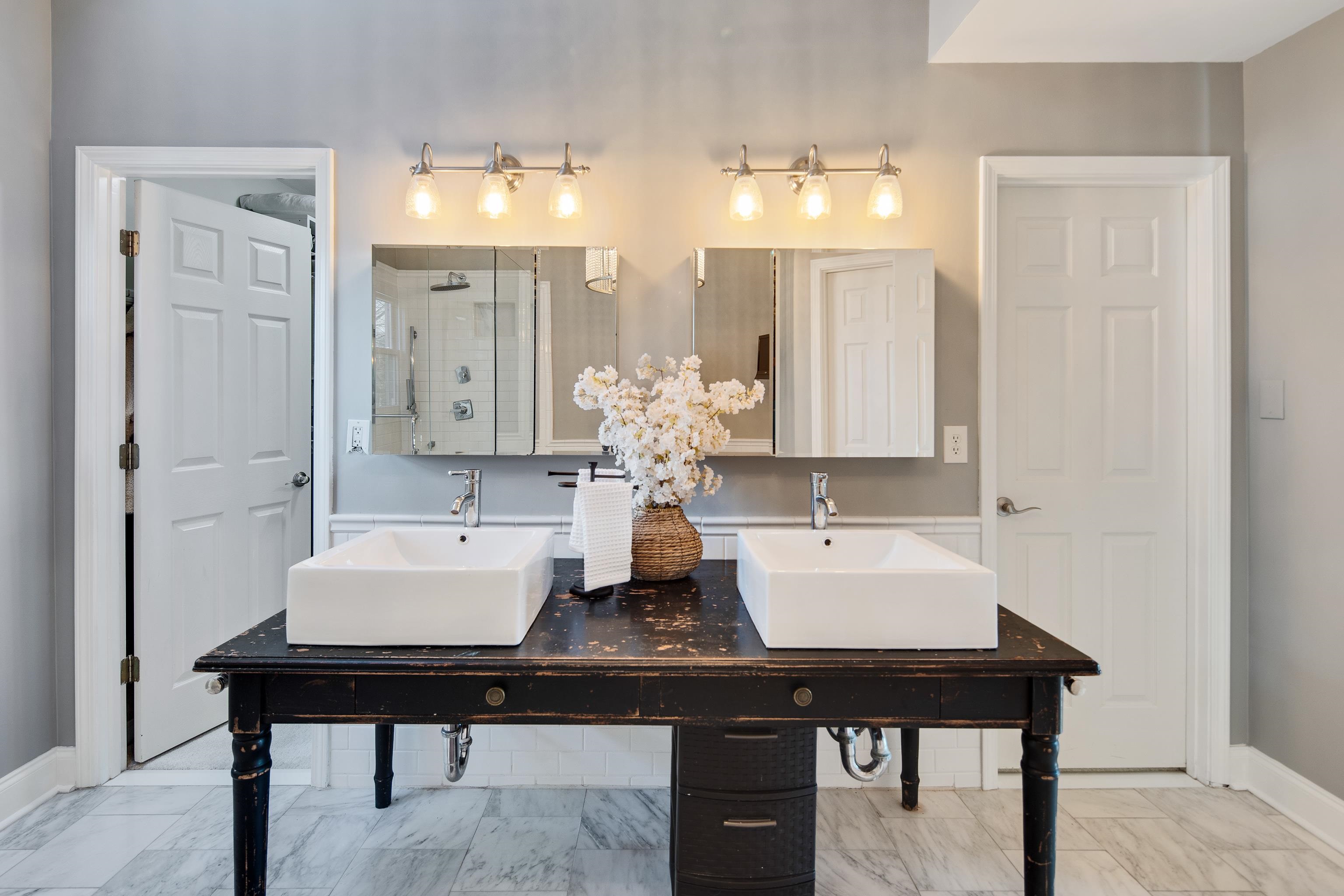 Collierville, Tennessee 38017, United States, 4 Bedrooms Bedrooms, ,4 BathroomsBathrooms,Residential,Active,79949