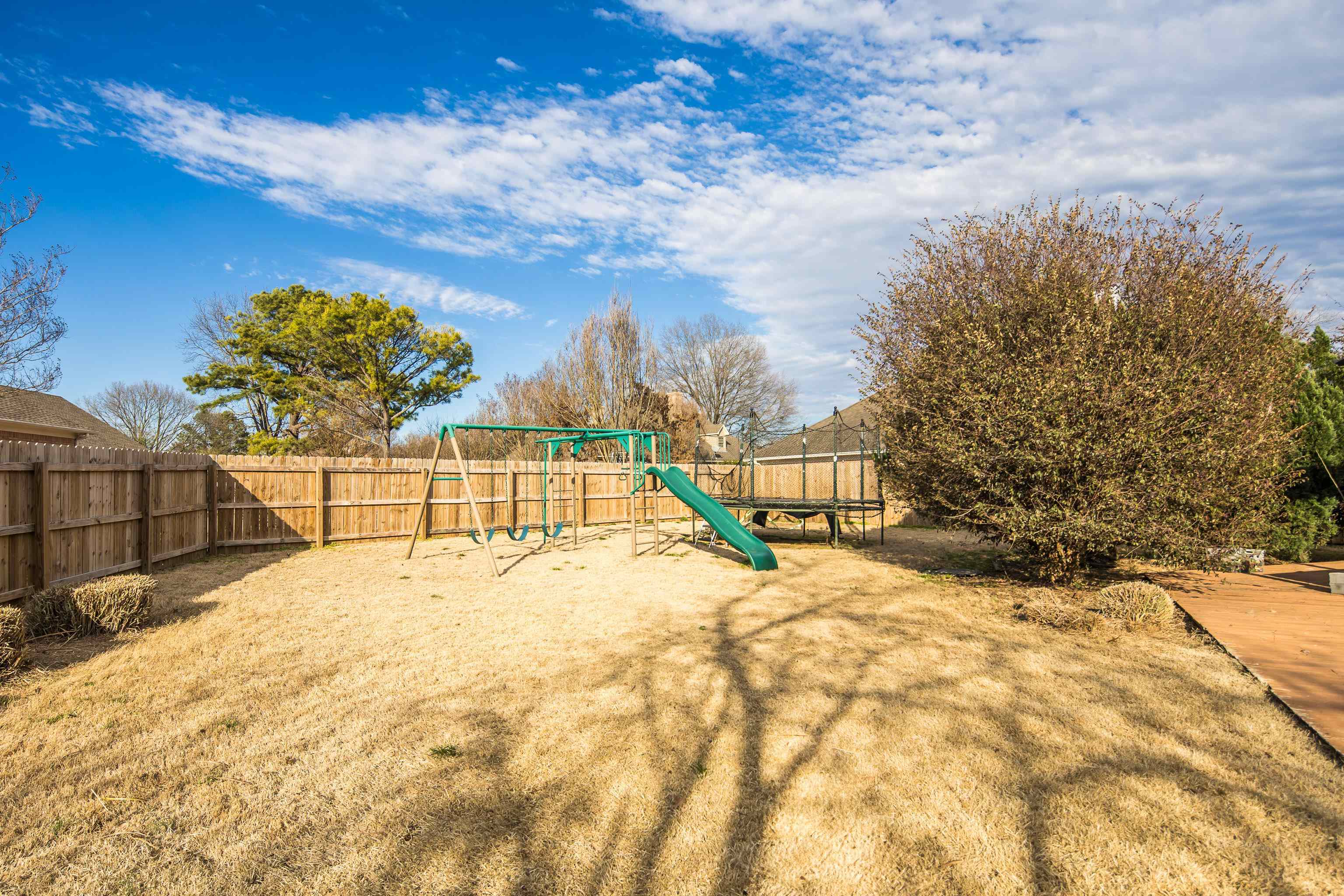 Collierville, Tennessee 38017, United States, 4 Bedrooms Bedrooms, ,4 BathroomsBathrooms,Residential,Active,79949