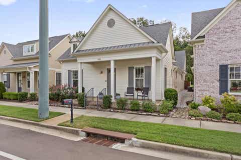 Photo of 498 S SHEA RD, Collierville, TN 38017 (MLS # 10228698)