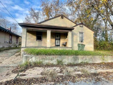 Photo of 1212 CAPITAL AVE, Memphis, TN 38107 (MLS # 10210457)