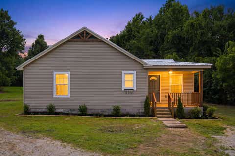 Photo of 995 FEATHERS CHAPEL DR, Somerville, TN 38068 (MLS # 10226807)