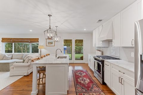 Photo of 4130 LONG LEAF DR, Memphis, TN 38117 (MLS # 10215516)