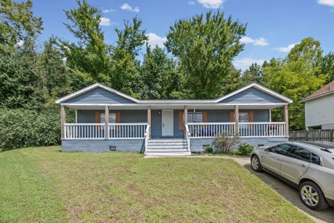 Photo of 4472 CEDAR RIDGE LN, Memphis, TN 38128 (MLS # 10229341)