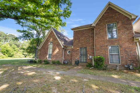 Photo of 5951 BLAKEVIEW DR, Bartlett, TN 38134 (MLS # 10220136)