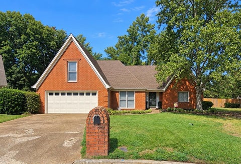 Photo of 8762 W BREDBURY CV, Memphis, TN 38016 (MLS # 10230578)