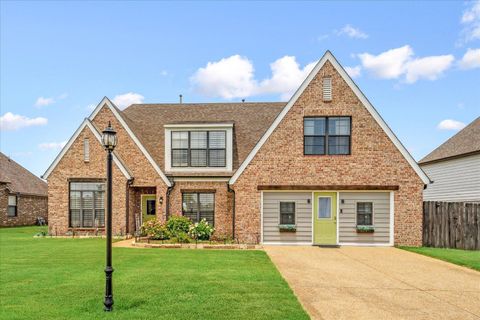 Photo of 13530 LAPSTONE LN, Olive Branch, MS 38654 (MLS # 10200480)