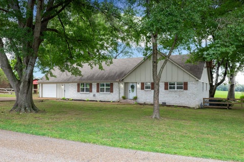 Photo of 40 VANDERGRIFT DR, Covington, TN 38019 (MLS # 10226105)