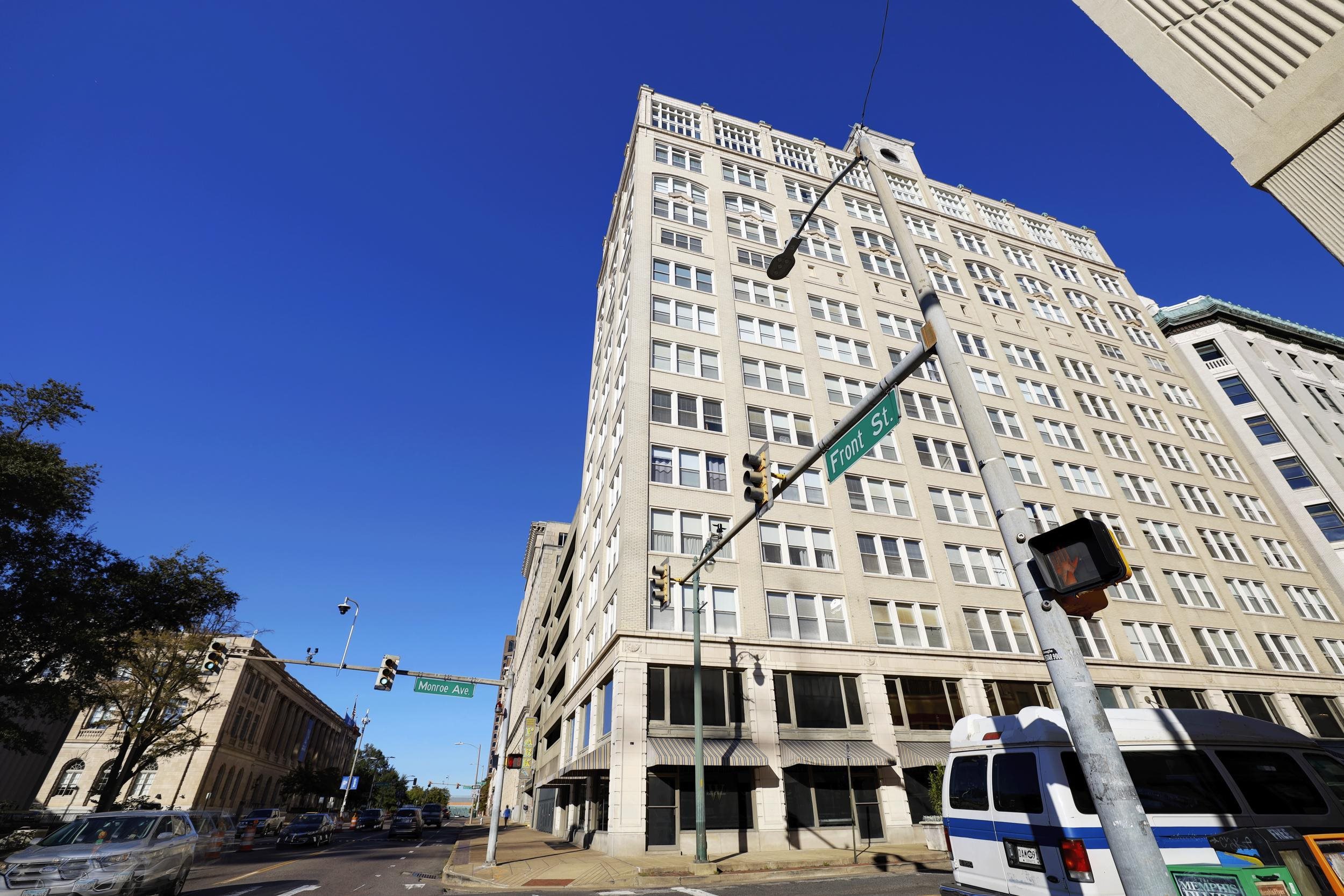 66 MONROE AVE RG 1-3