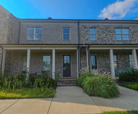 Photo of 917 UFTON ALY, Collierville, TN 38017 (MLS # 10226659)