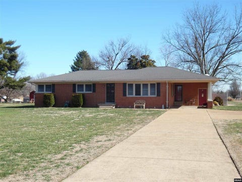 Photo of 3405 W MAIN ST, Union City, TN 38261 (MLS # 10229178)