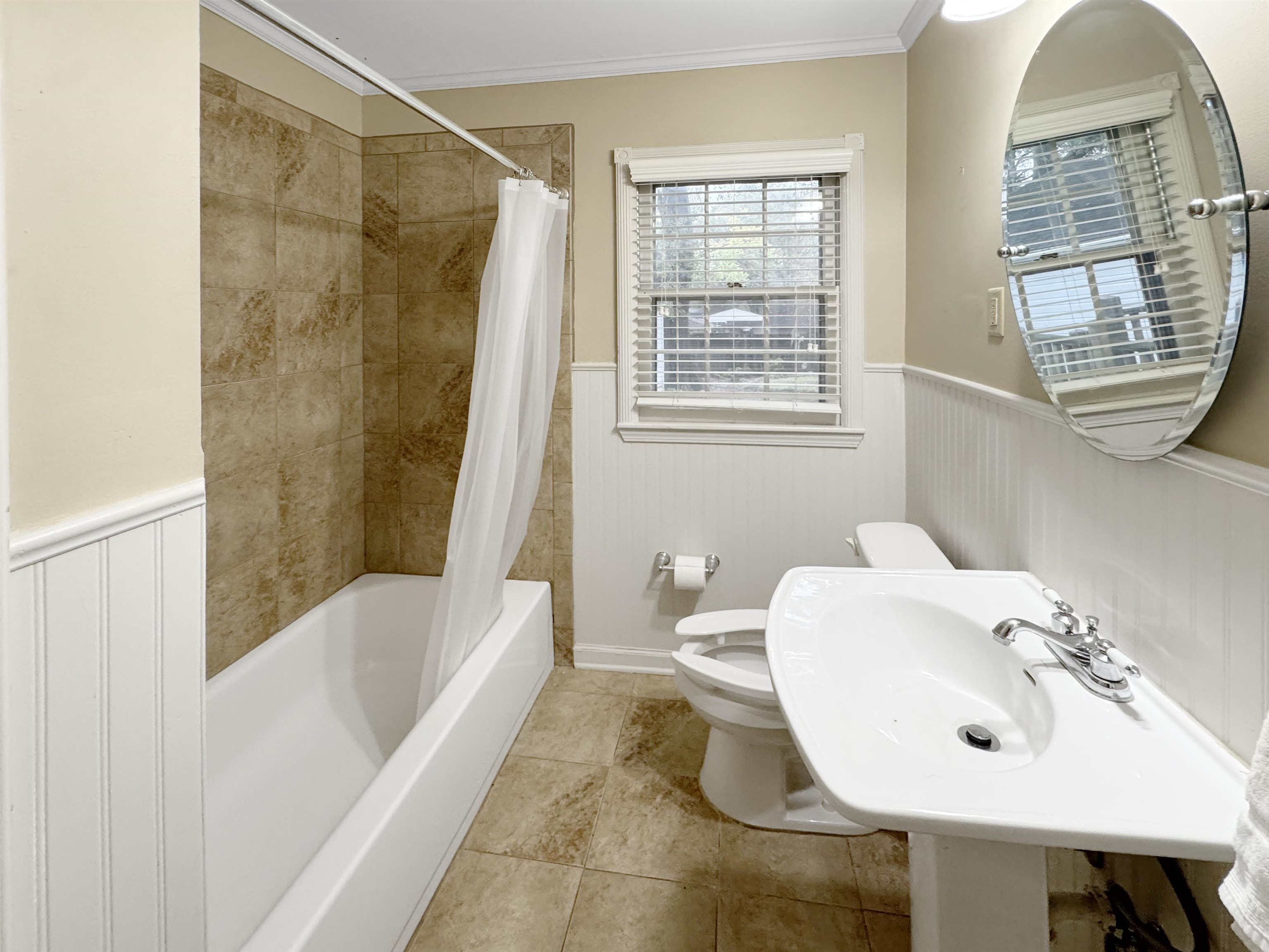 Memphis, Tennessee 38120, United States, 3 Bedrooms Bedrooms, ,2 BathroomsBathrooms,Residential,Active,234775