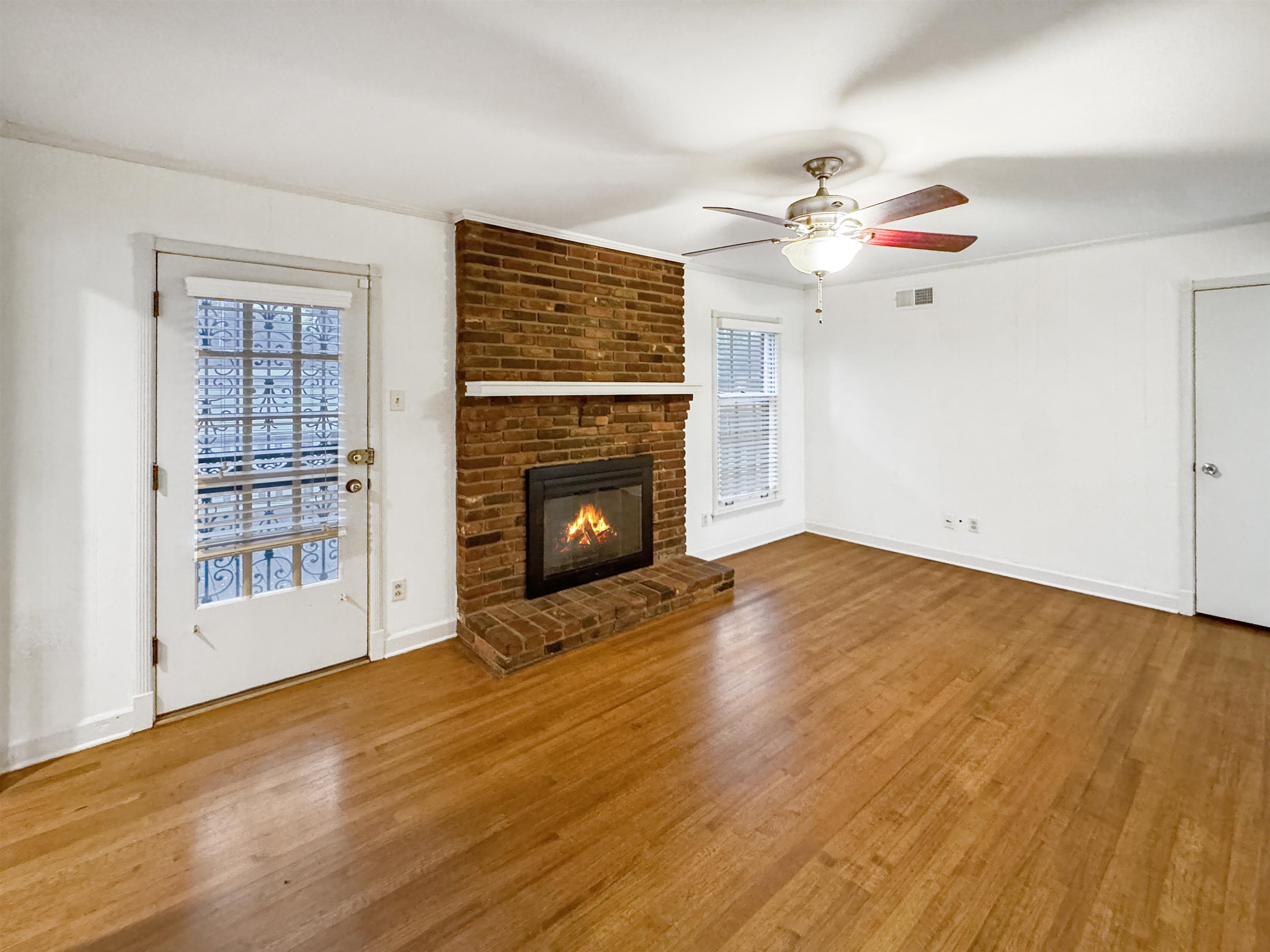 Memphis, Tennessee 38120, United States, 3 Bedrooms Bedrooms, ,2 BathroomsBathrooms,Residential,Active,234775