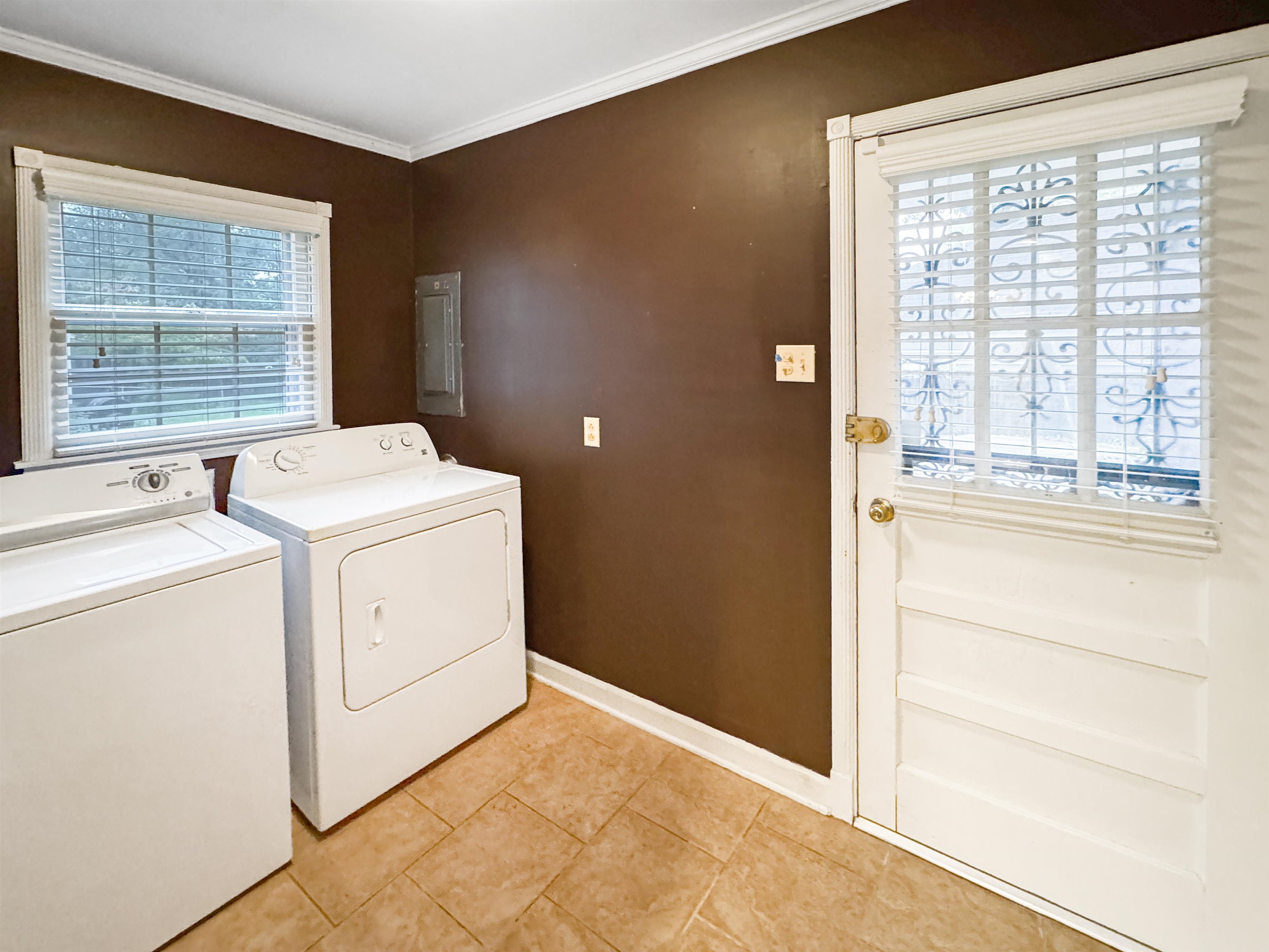 Memphis, Tennessee 38120, United States, 3 Bedrooms Bedrooms, ,2 BathroomsBathrooms,Residential,Active,234775