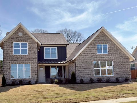 Photo of 5555 HEATHER OAK DR, Arlington, TN 38002 (MLS # 10212534)