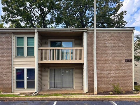 Photo of 6684 WHISPERING OAK PL 1 #1, Memphis, TN 38120 (MLS # 10230304)
