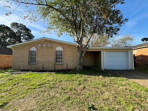Photo of 3479 PINE RIDGE LN, Memphis, TN 38118 (MLS # 10230963)