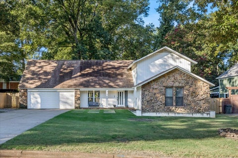 Photo of 1845 GRENVILLE DR, Germantown, TN 38138 (MLS # 10232285)