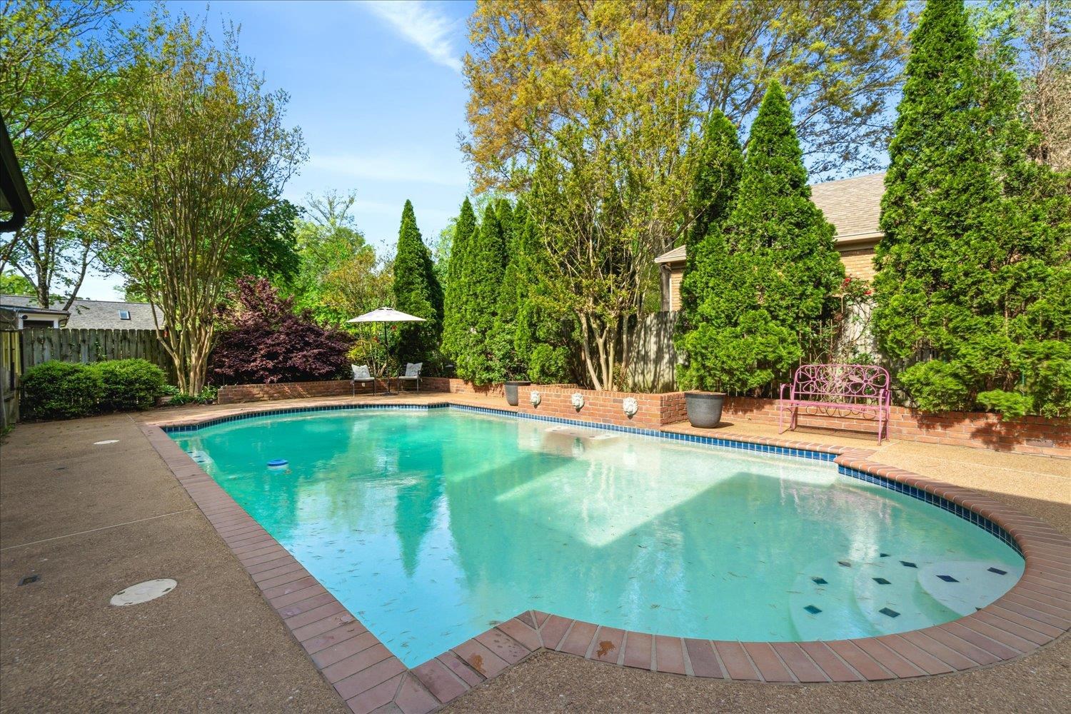 Germantown, Tennessee 38139, United States, 4 Bedrooms Bedrooms, ,4 BathroomsBathrooms,Residential,Active,110946