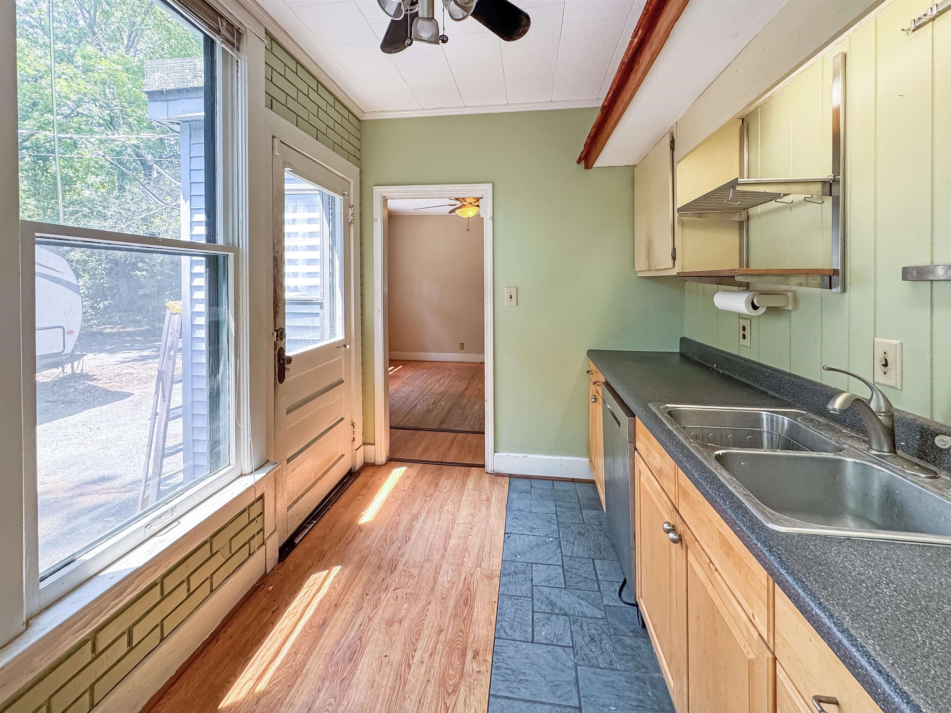 Memphis, Tennessee 38104, United States, 3 Bedrooms Bedrooms, ,1 BathroomBathrooms,Residential,Active,149933