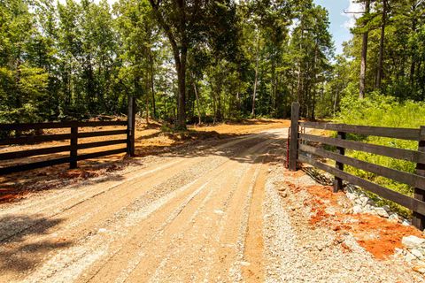 Photo of 00 100 HWY, Toone, TN 38381 (MLS # 10227004)