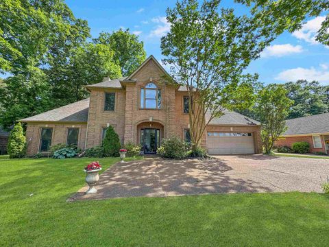 Photo of 7733 SUNNY TRAIL DR, Bartlett, TN 38135 (MLS # 10221771)