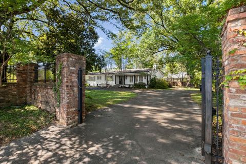 Photo of 4100 POPLAR AVE, Memphis, TN 38117 (MLS # 10221323)