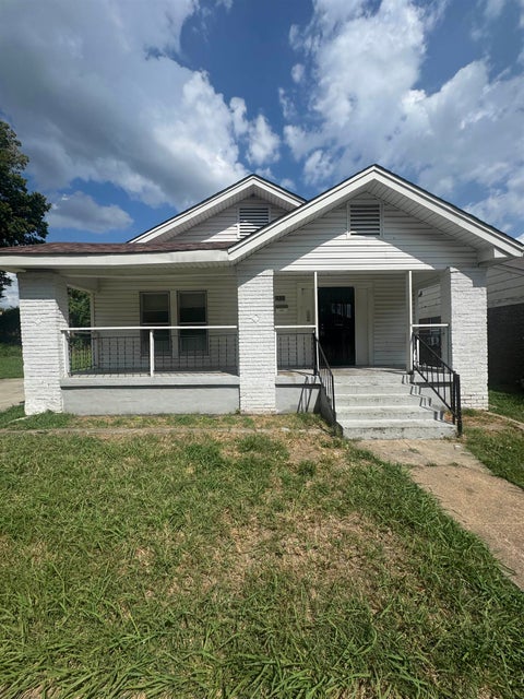Photo of 1532 BARTON ST, Memphis, TN 38106 (MLS # 10229422)