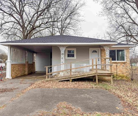 Photo of 1342 WATKINS AVE, Brownsville, TN 38012 (MLS # 10215025)