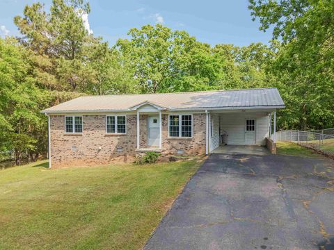 Photo of 131 HIDEAWAY SQ, Selmer, TN 38375 (MLS # 10220204)