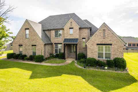 Photo of 8938 MT HILL DR, Bartlett, TN 38002 (MLS # 10223468)