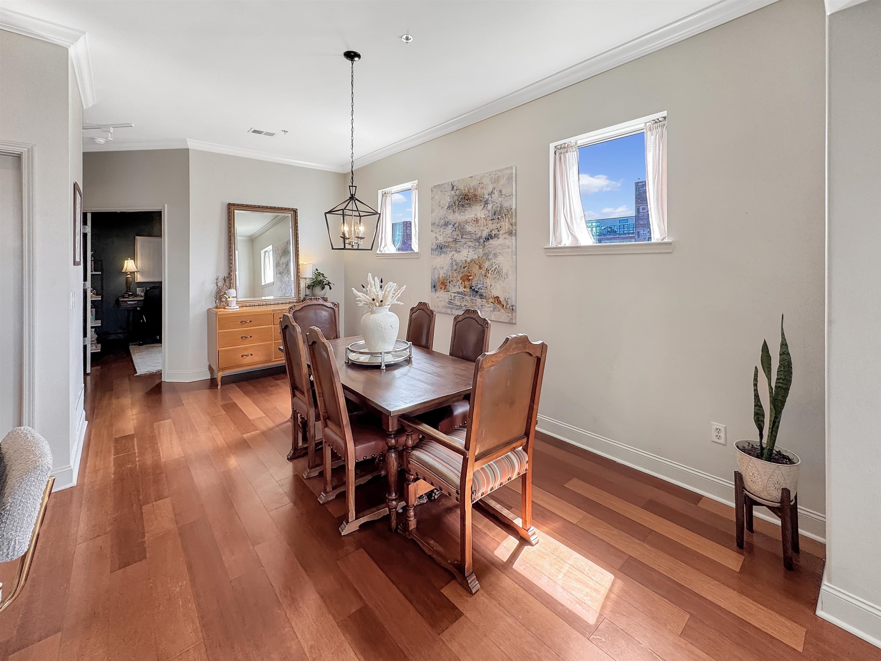 Memphis, Tennessee 38103, United States, 3 Bedrooms Bedrooms, ,3 BathroomsBathrooms,Residential,Active,150277