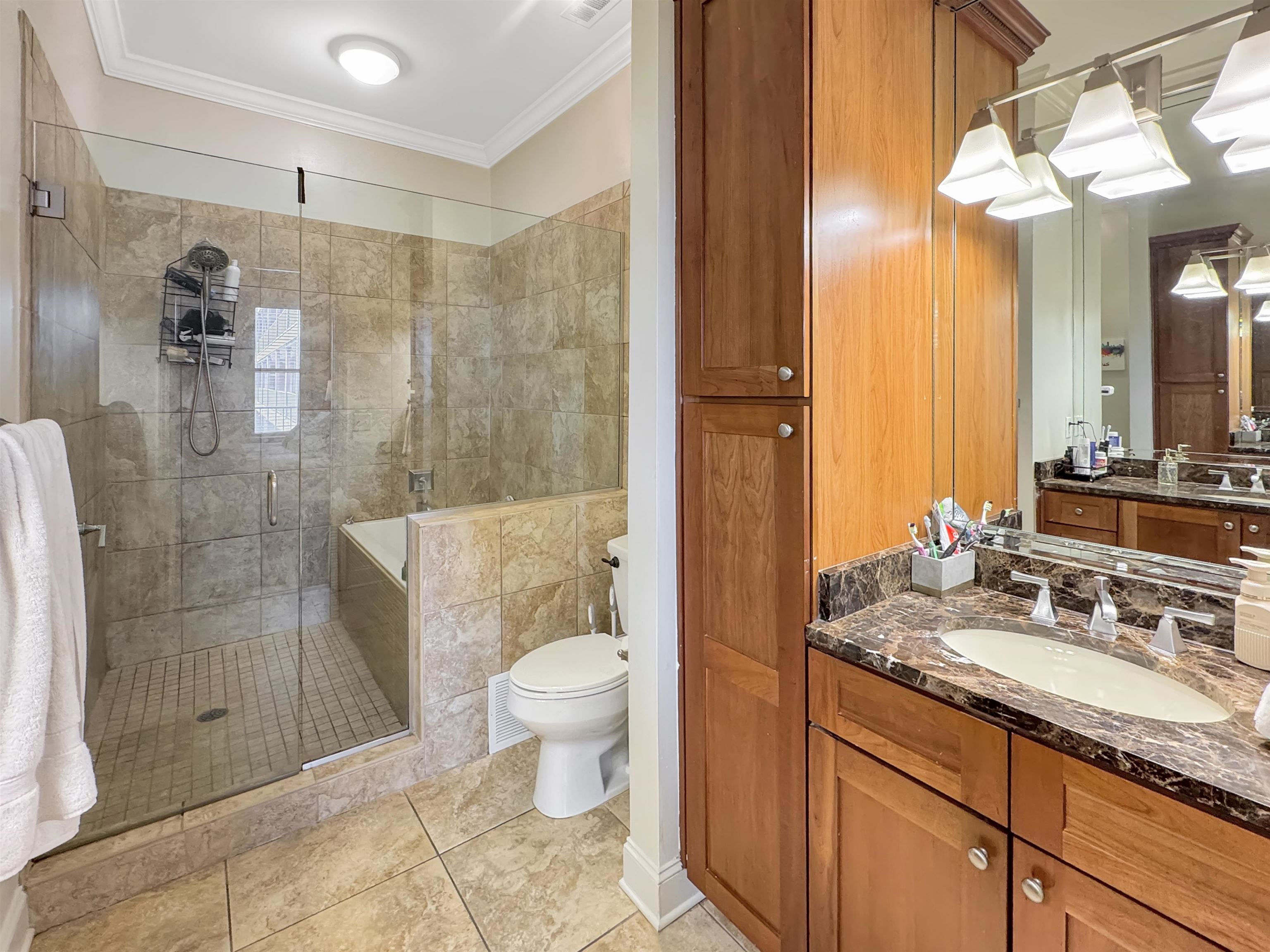 Memphis, Tennessee 38103, United States, 3 Bedrooms Bedrooms, ,3 BathroomsBathrooms,Residential,Active,150277