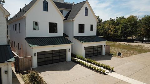 Photo of 1403 CLUB GARDENS PL, Memphis, TN 38104 (MLS # 10207817)