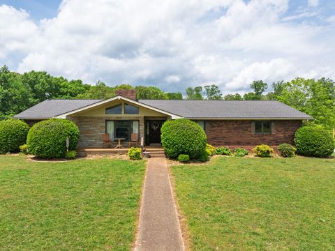 Photo of 3080 BIBLE HILL RD, Parsons, TN 38363 (MLS # 10214297)