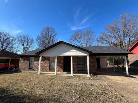 Photo of 5083 CARTERVILLE PL, Memphis, TN 38127 (MLS # 10211481)