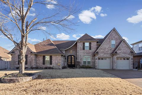 Photo of 55 LEWIS FAIRWAY CIR, Oakland, TN 38060 (MLS # 10211916)