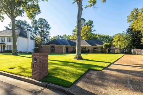 Photo of 2203 GRANDBURY WAY, Germantown, TN 38139 (MLS # 10208027)