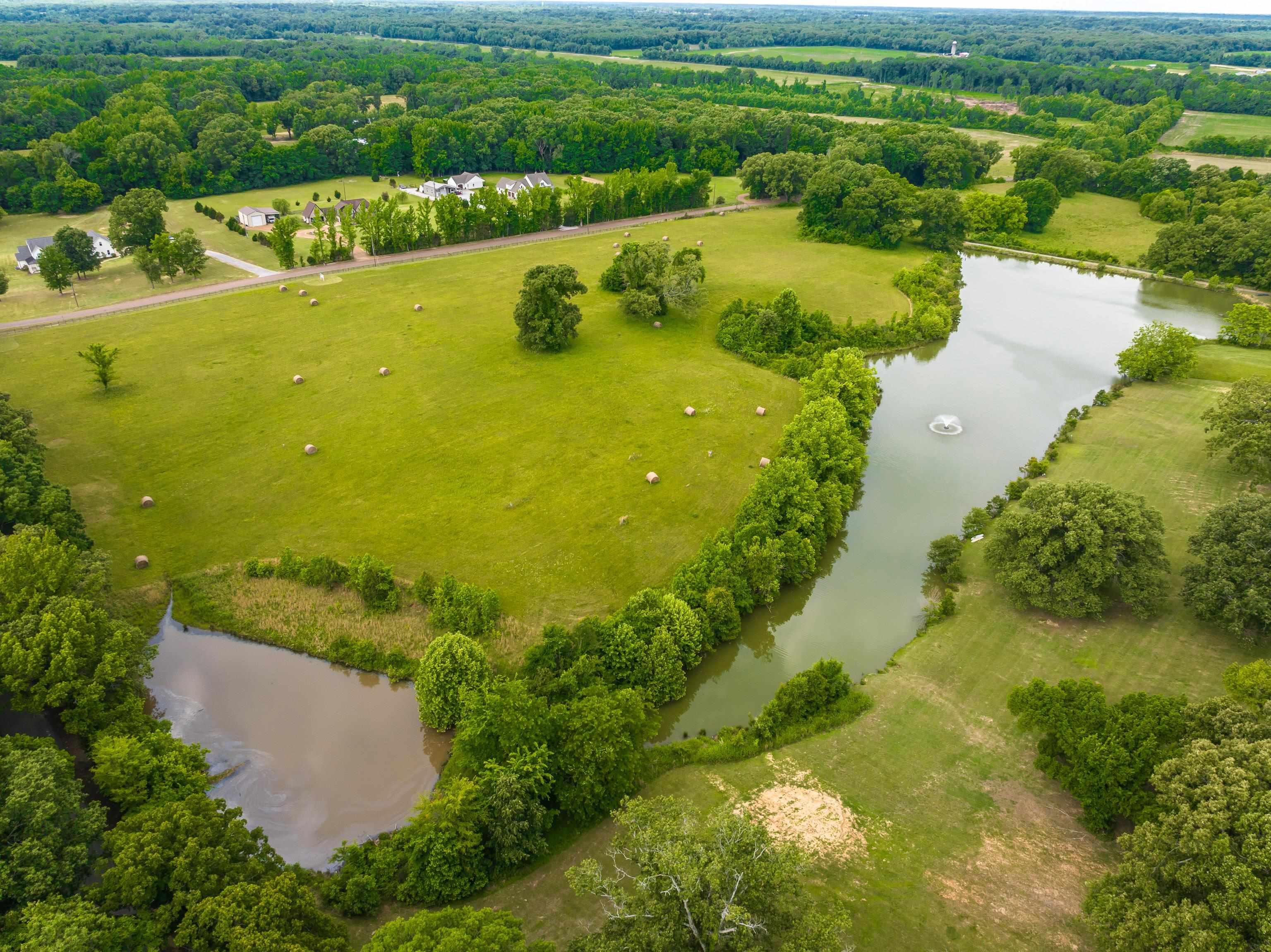 Somerville, Tennessee, 38068, United States, 3 Bedrooms Bedrooms, ,3 BathroomsBathrooms,Residential,Active,2013162