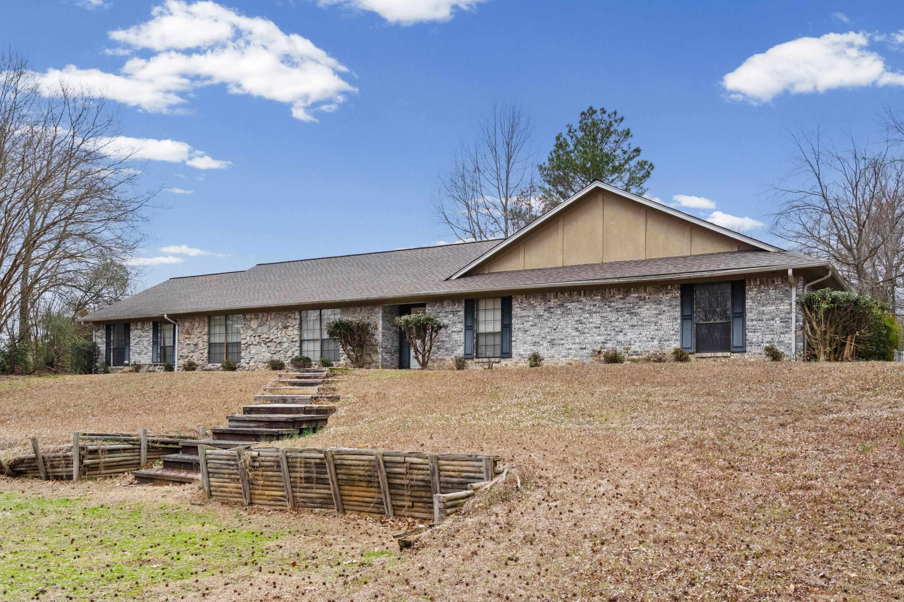 165 DEVILS BACKBONE RD - Photo 2