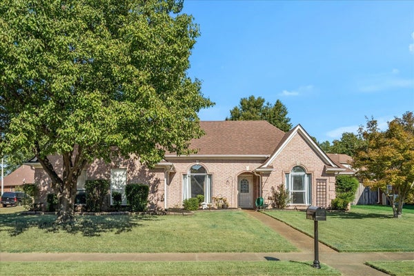 6570 ALTRURIA CREEK CT, BARTLETT, TN 38135 - Image 570ea62c8187f426e025b87d8f98e12f/336665467