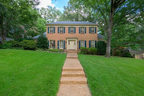 Photo of 2784 FOX CREEK DR, Germantown, TN 38138 (MLS # 10216638)