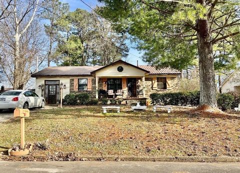 Photo of 471 PERKINS ST, Ripley, TN 38063 (MLS # 10216168)